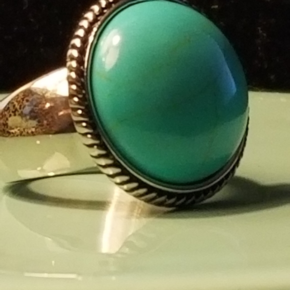 Beautiful Stainless Steel Ring - Picture 5 of 8